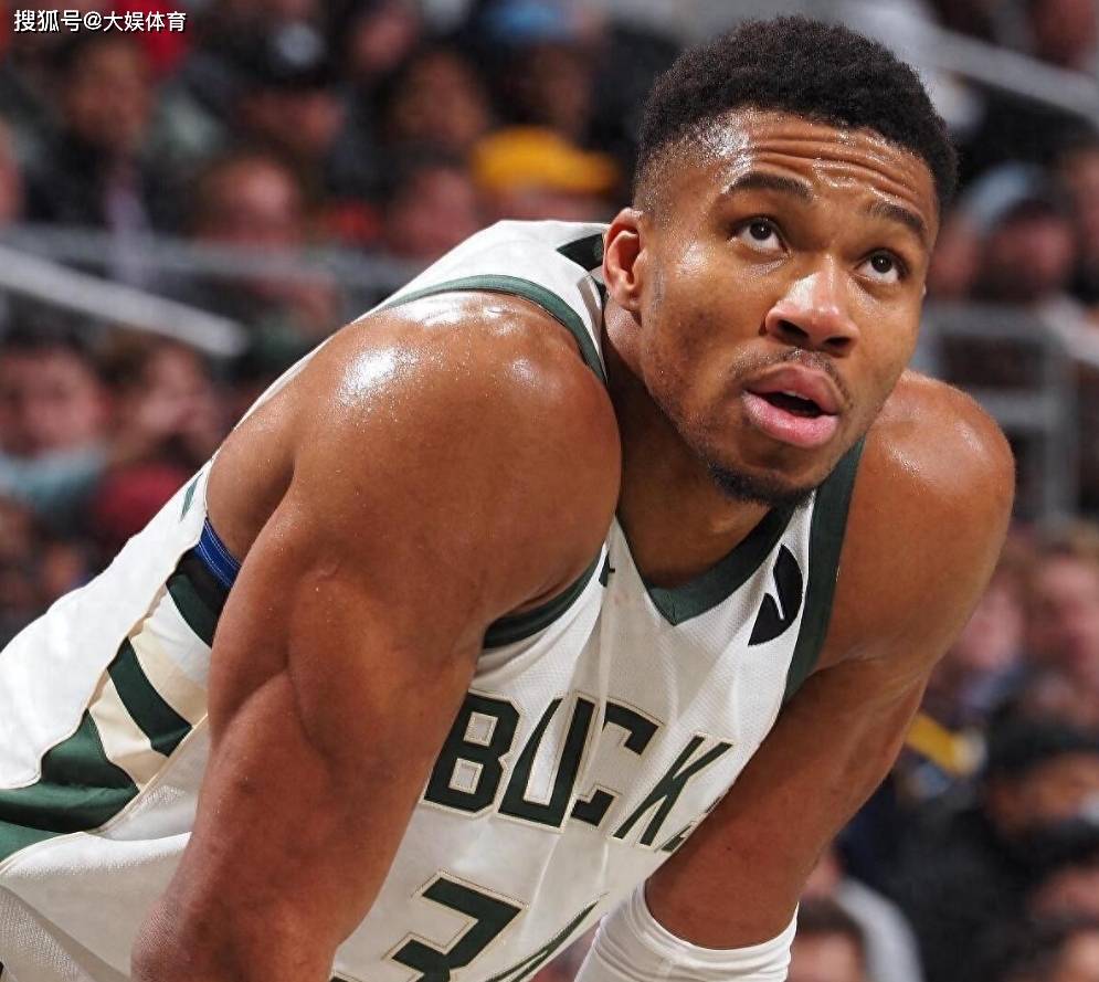 开云体育登录平台字母哥连续二十场比赛得分超过出色防守，SKT不断突破！引发球迷热议的简单介绍